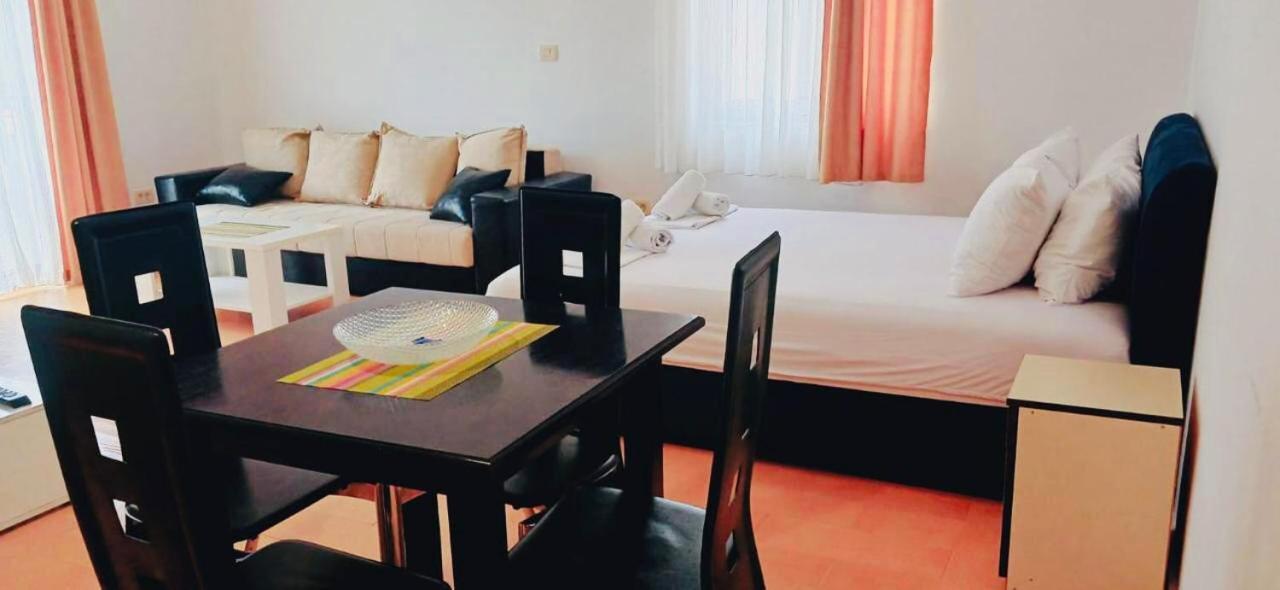 Vila Oaza Markovici Hotel