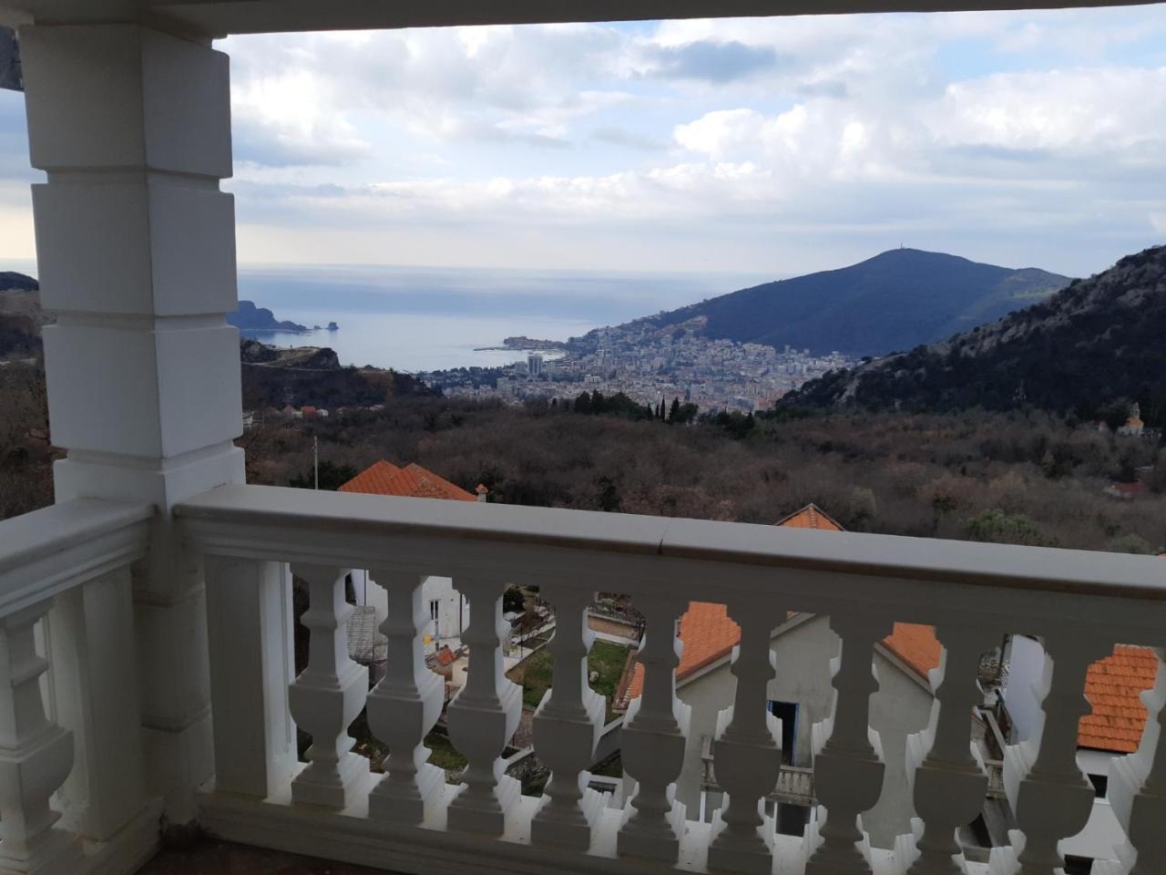 Vila Oaza Markovici