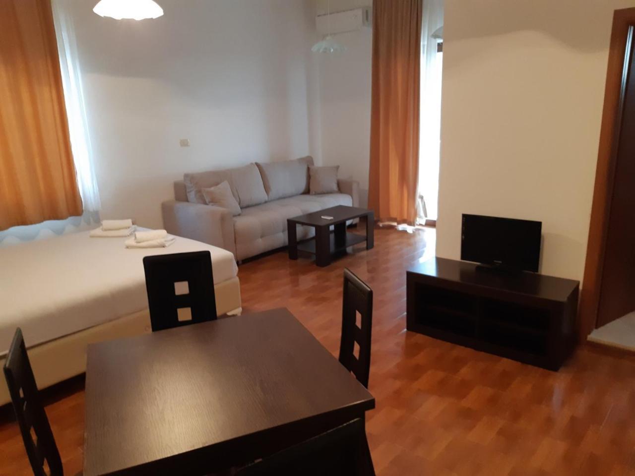 Vila Oaza Markovici Hotel 3*